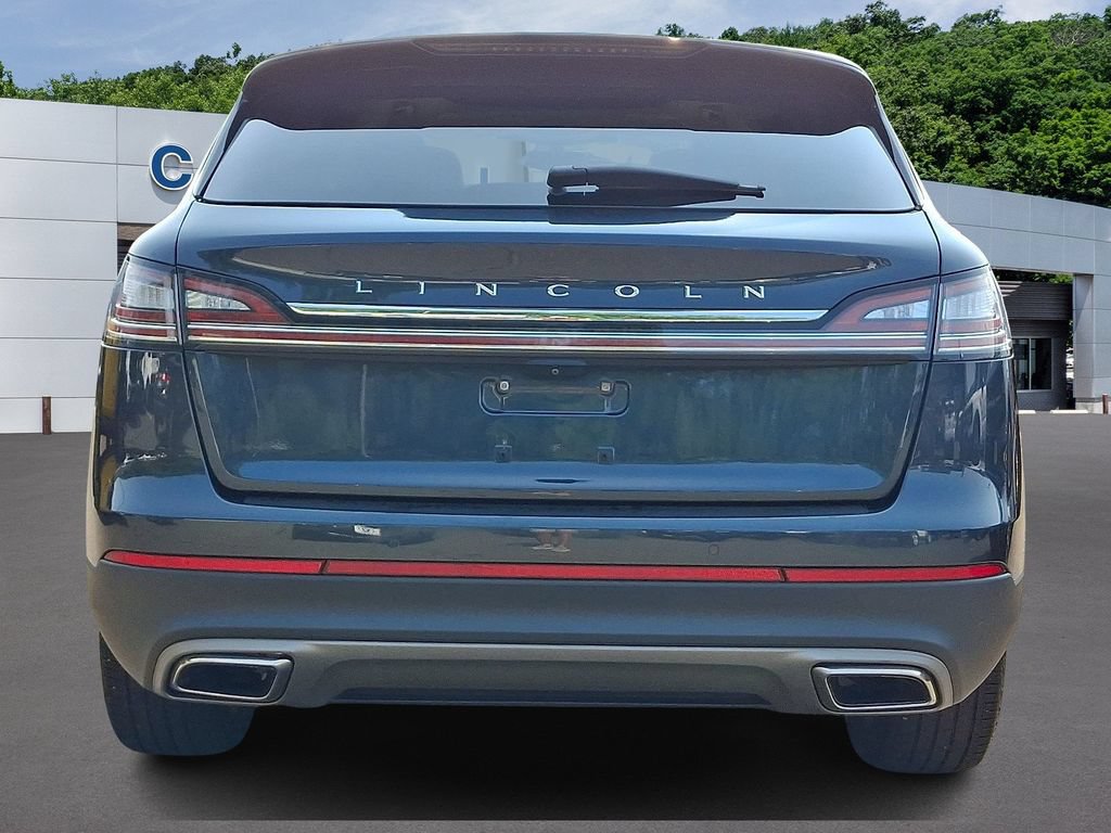 Used 2022 Lincoln Nautilus Reserve AWD/4WD image 5