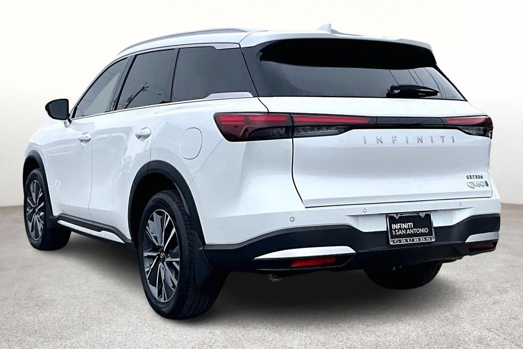 Used 2026 INFINITI QX60 Luxe AWD/4WD image 3