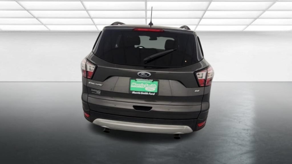 Used 2018 Ford Escape SE w/ SE Sync 3 Package AWD/4WD image 7