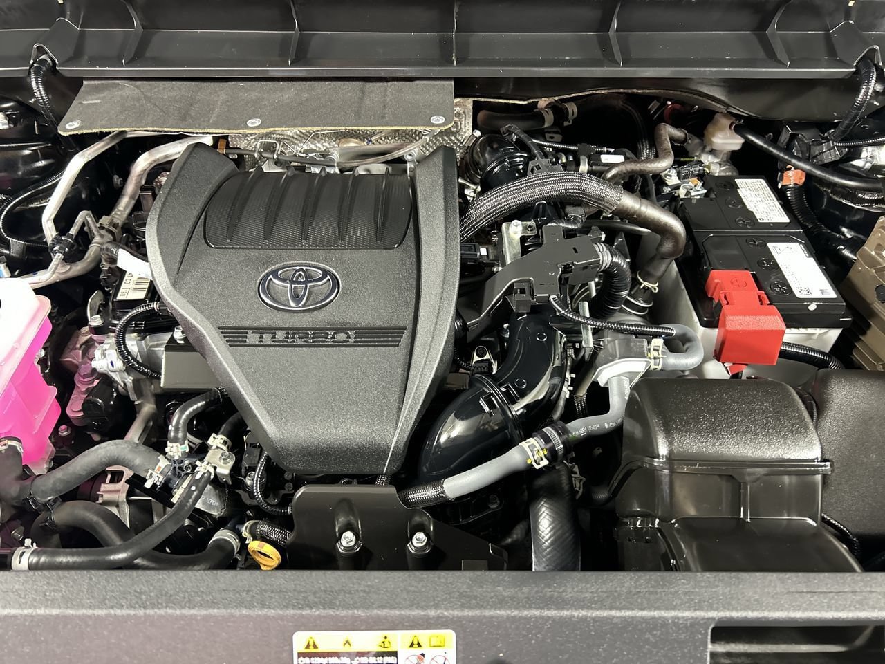 Used 2025 Toyota Highlander XLE AWD/4WD image 12