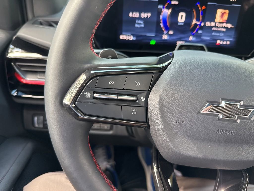 Used 2025 Chevrolet Silverado EV RST AWD/4WD image 52