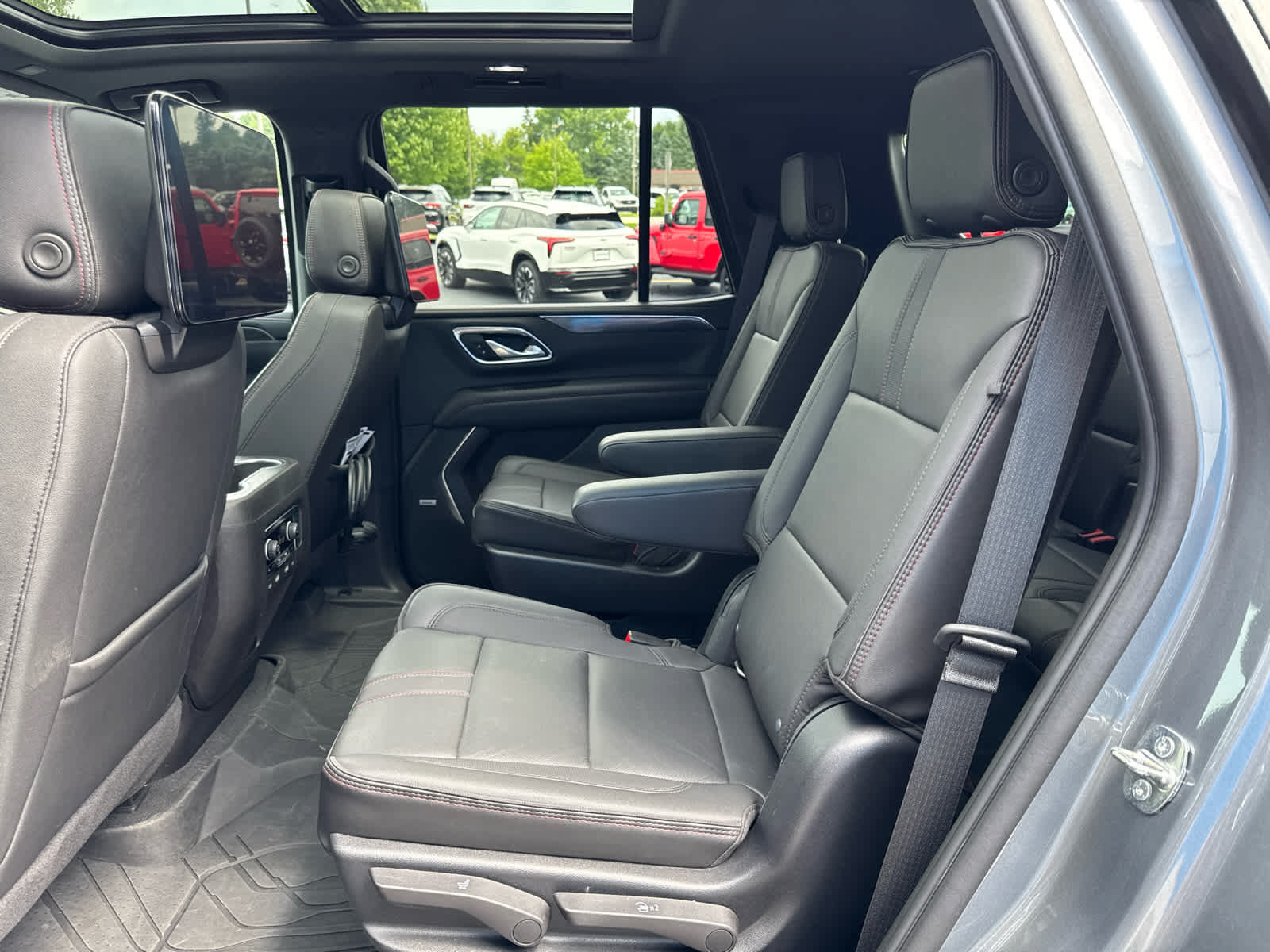 Certified 2021 Chevrolet Tahoe RST w/ Luxury Package AWD/4WD image 22