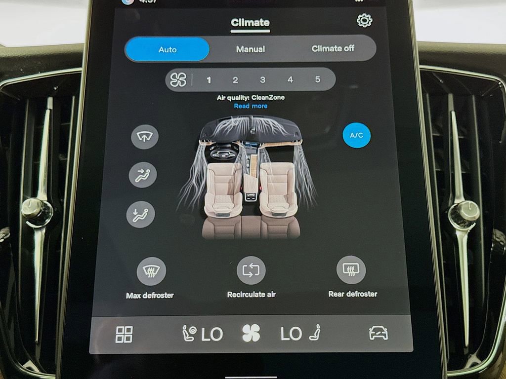 New 2026 Volvo XC60 B5 Core image 15