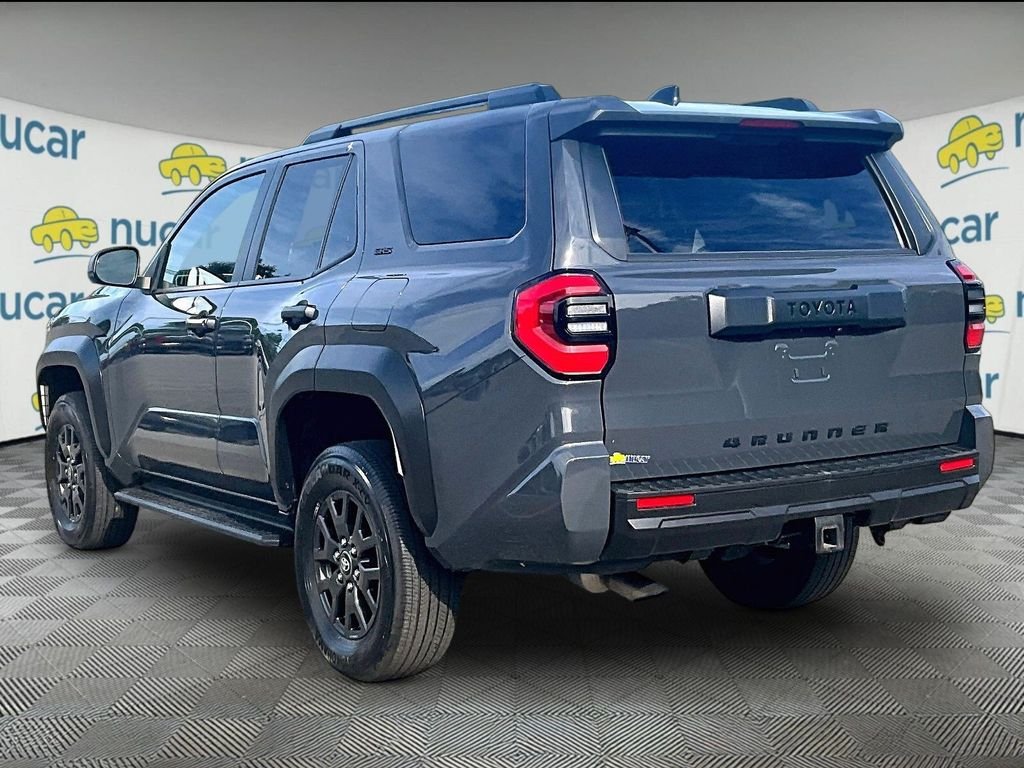 Used 2025 Toyota 4Runner SR5 AWD/4WD image 4
