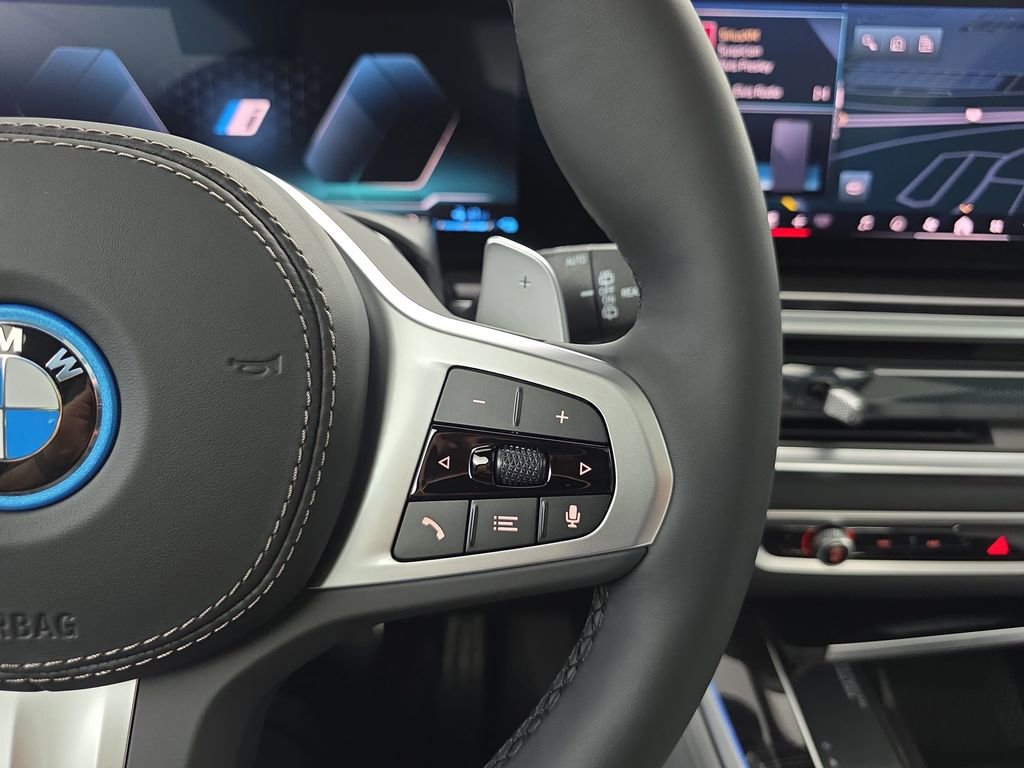New 2026 BMW X5 xDrive50e w/ M Sport Package image 18