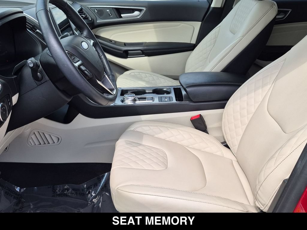Used 2024 Ford Edge Titanium AWD/4WD image 17