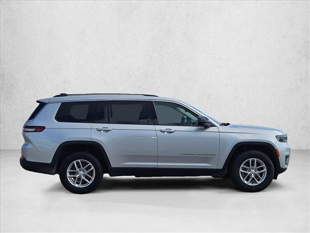 Used 2023 Jeep Grand Cherokee L Laredo AWD/4WD image 4