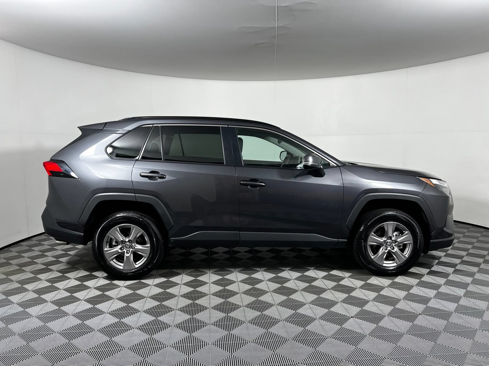 Certified 2025 Toyota RAV4 XLE FWD image 4