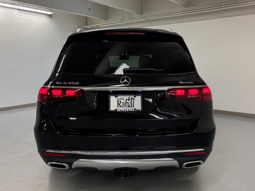 Certified 2026 Mercedes-Benz GLS 450 4MATIC image 4