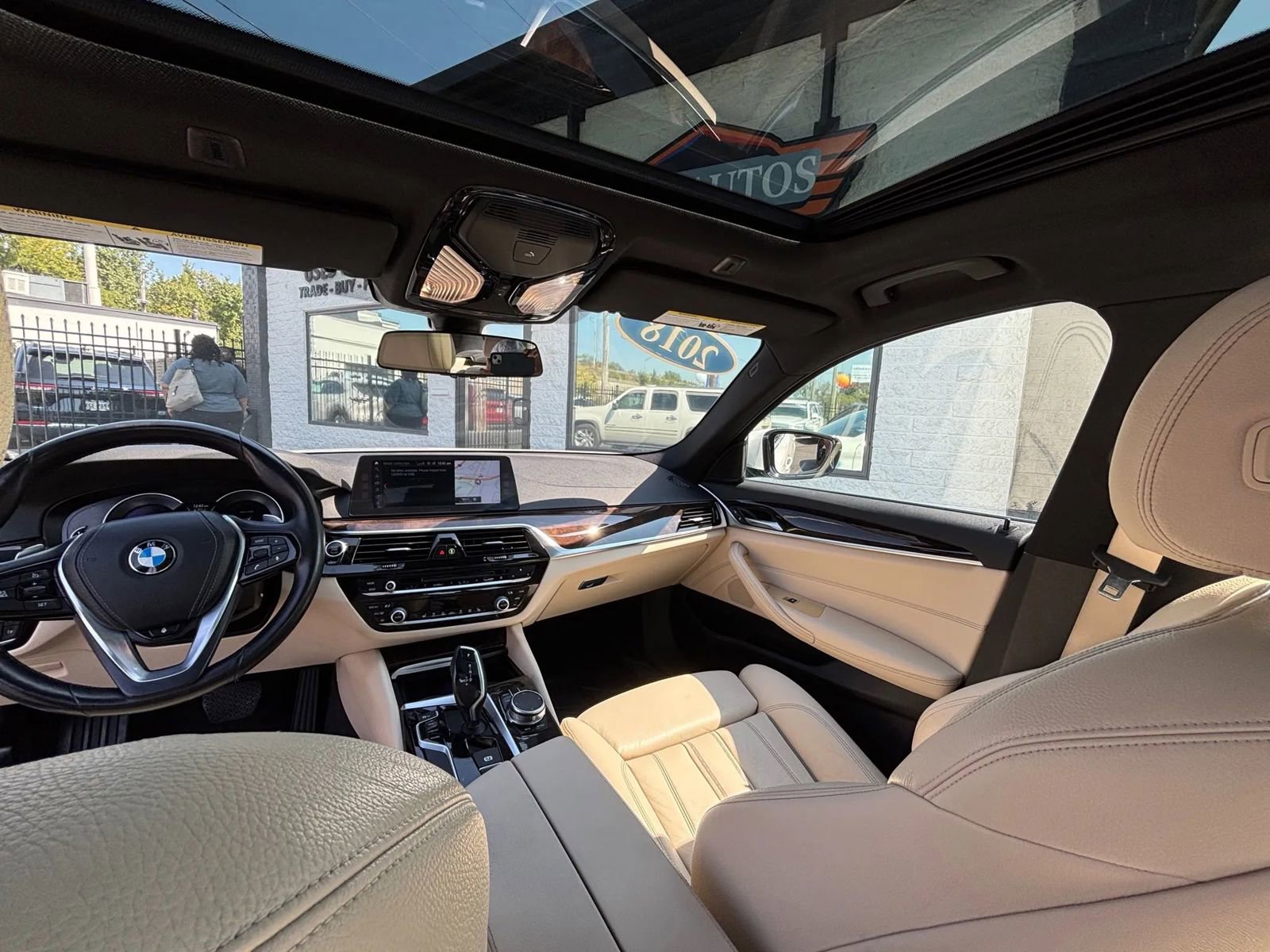 Used 2018 BMW 540i xDrive image 29