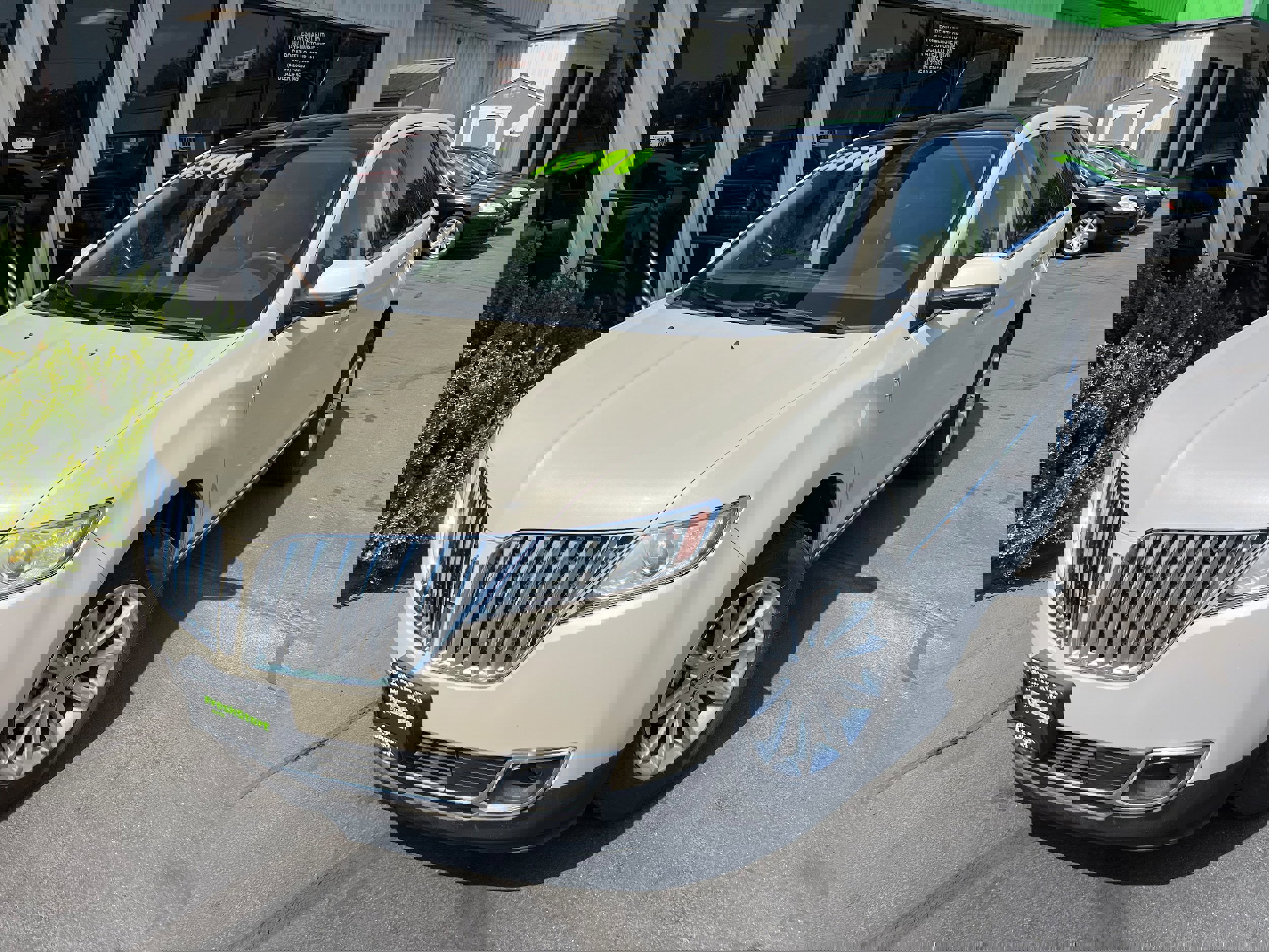 Used 2014 Lincoln MKX w/ Equipment Group 101A image 2