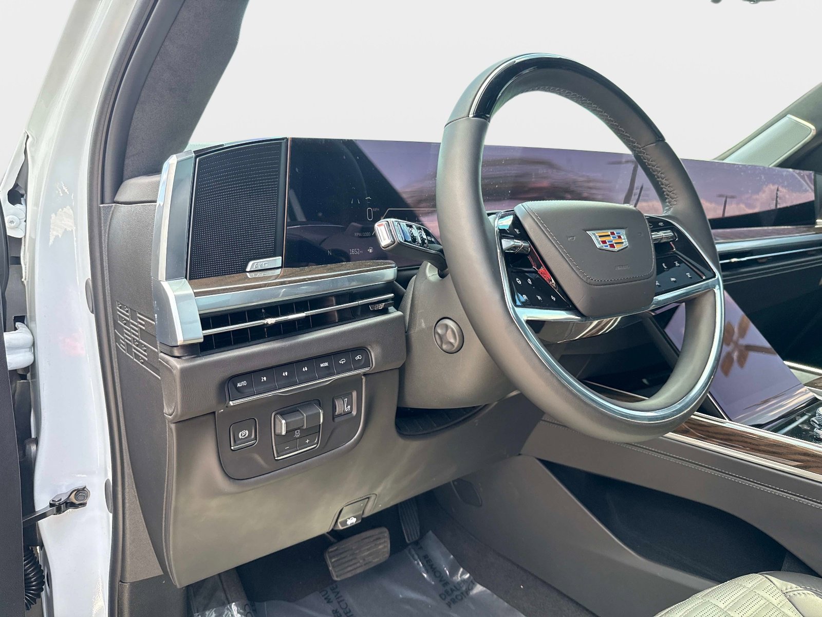 Used 2026 Cadillac Escalade Platinum Sport image 21