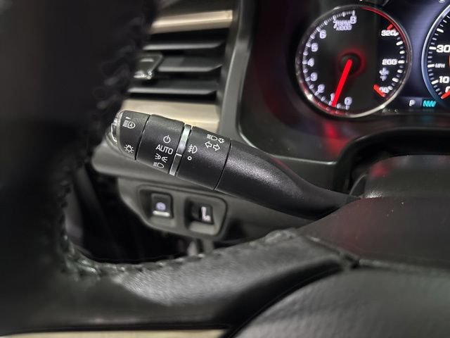 Used 2017 GMC Acadia Denali w/ Technology Package FWD image 30
