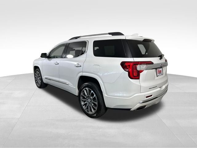 Used 2022 GMC Acadia Denali AWD/4WD image 3