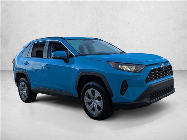 Used 2021 Toyota RAV4 LE image 3