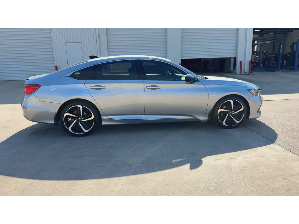 Used 2021 Honda Accord Sport image 9