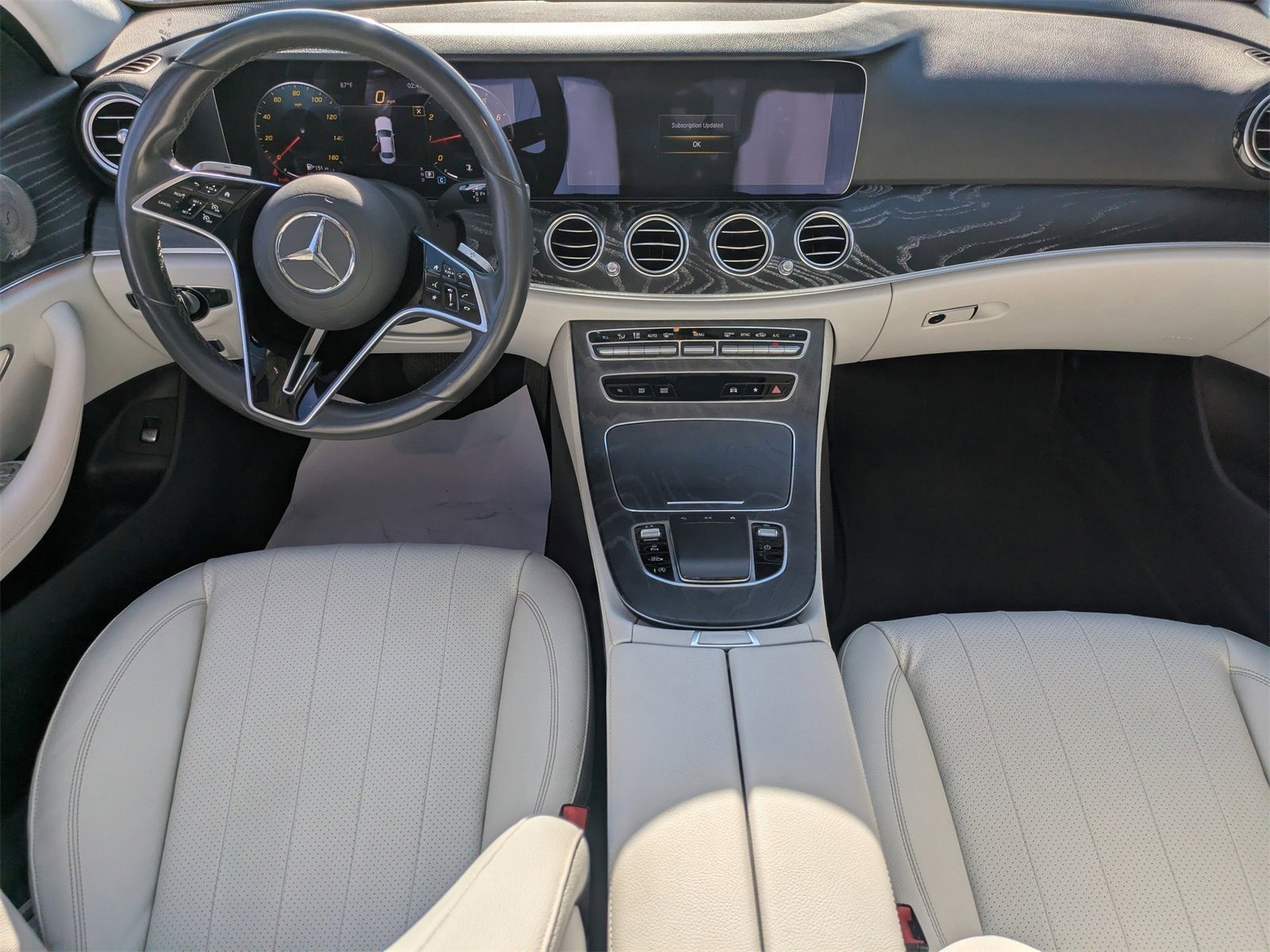 Used 2021 Mercedes-Benz E 350 Sedan w/ Premium Package image 15