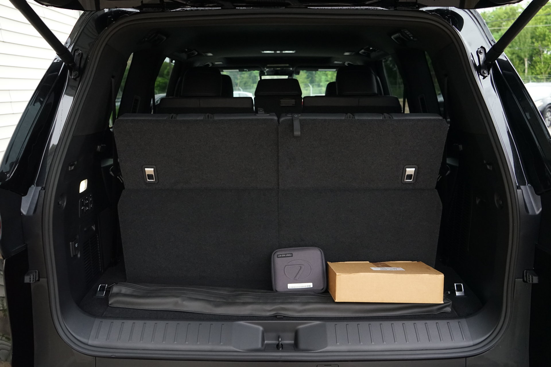 Used 2026 Lexus LX 600 4WD w/ Luxury Package image 36