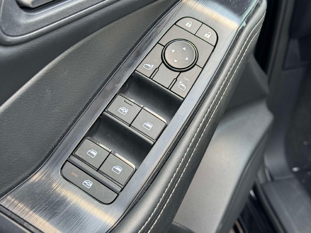Certified 2026 Nissan Rogue SV AWD/4WD image 16