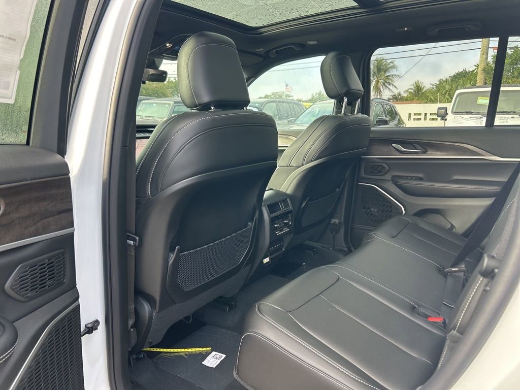 New 2026 Jeep Grand Cherokee Limited image 33