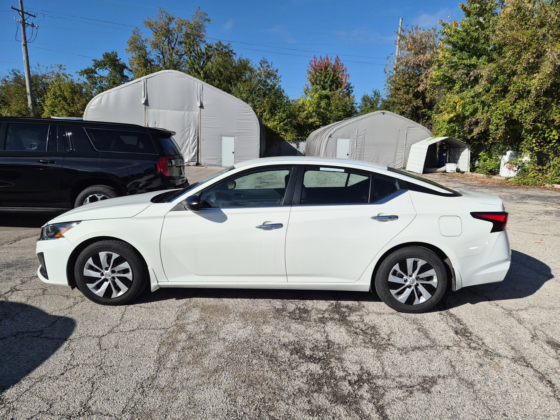 Used 2024 Nissan Altima 2.5 S FWD image 14