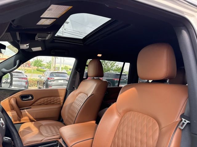 Used 2024 INFINITI QX80 Sensory w/ Cargo Package AWD/4WD image 2