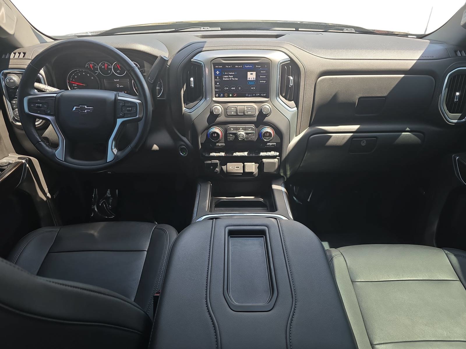 Used 2021 Chevrolet Silverado 1500 LT Trail Boss w/ Convenience Package II AWD/4WD image 9