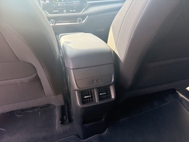 Used 2025 Chevrolet Equinox LT image 29