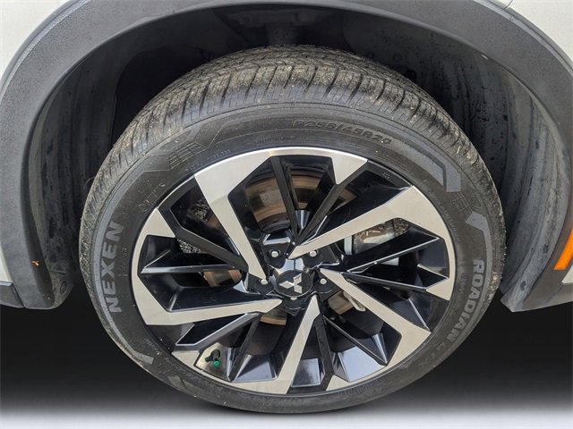 Used 2022 Mitsubishi Outlander SE image 10