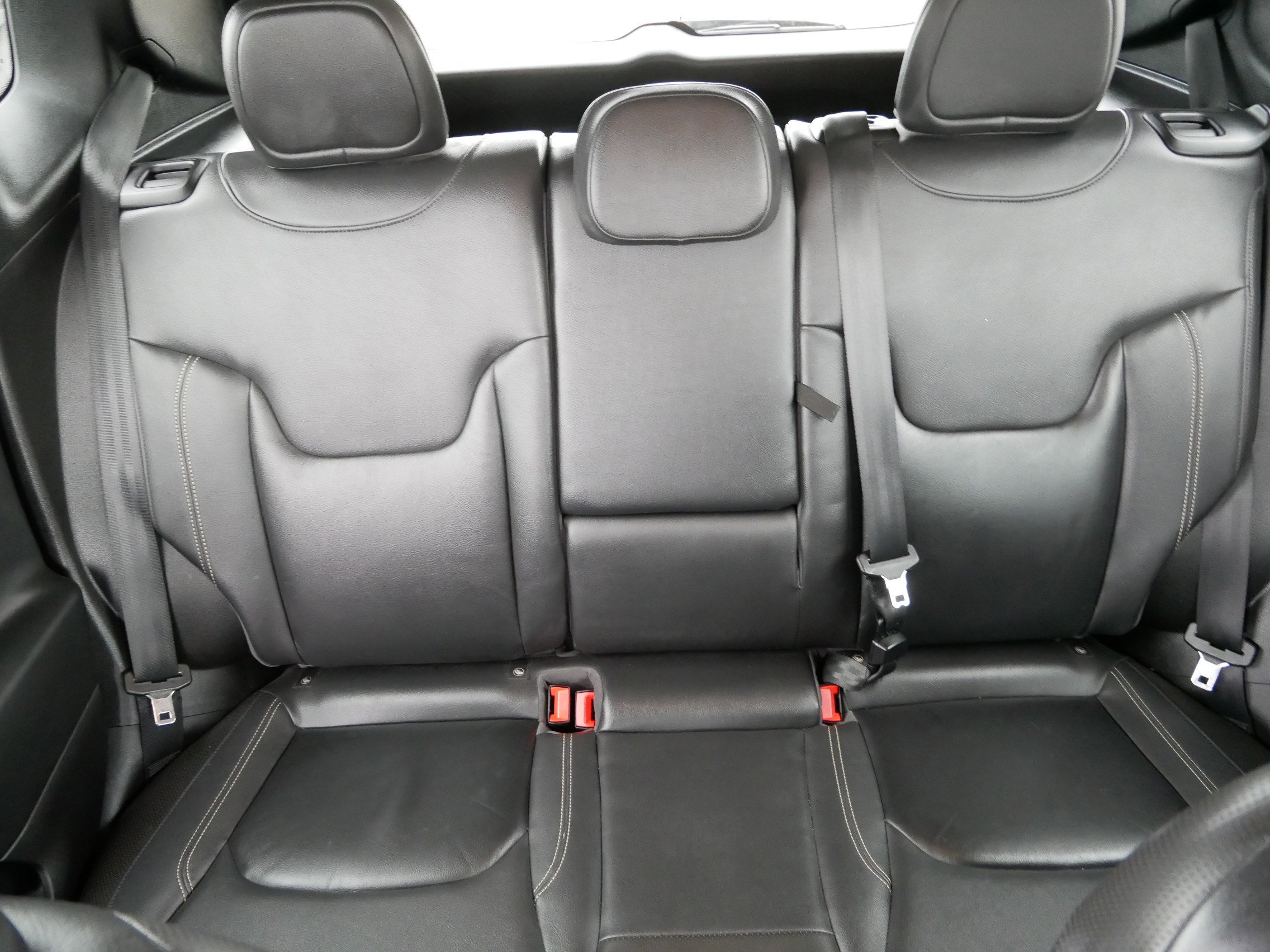 Used 2016 Jeep Renegade Limited image 13