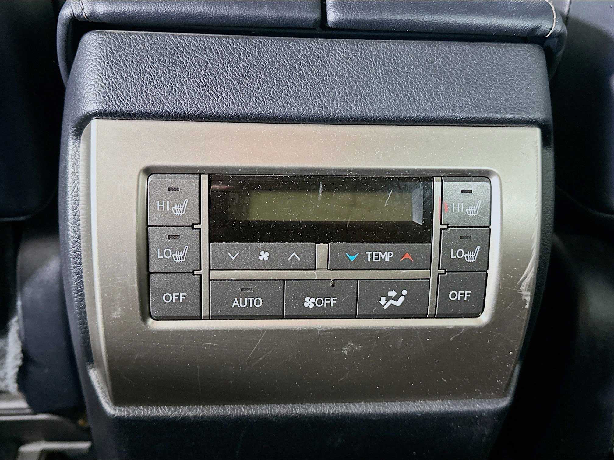 Used 2017 Lexus GX 460 Premium w/ Premium Package image 28