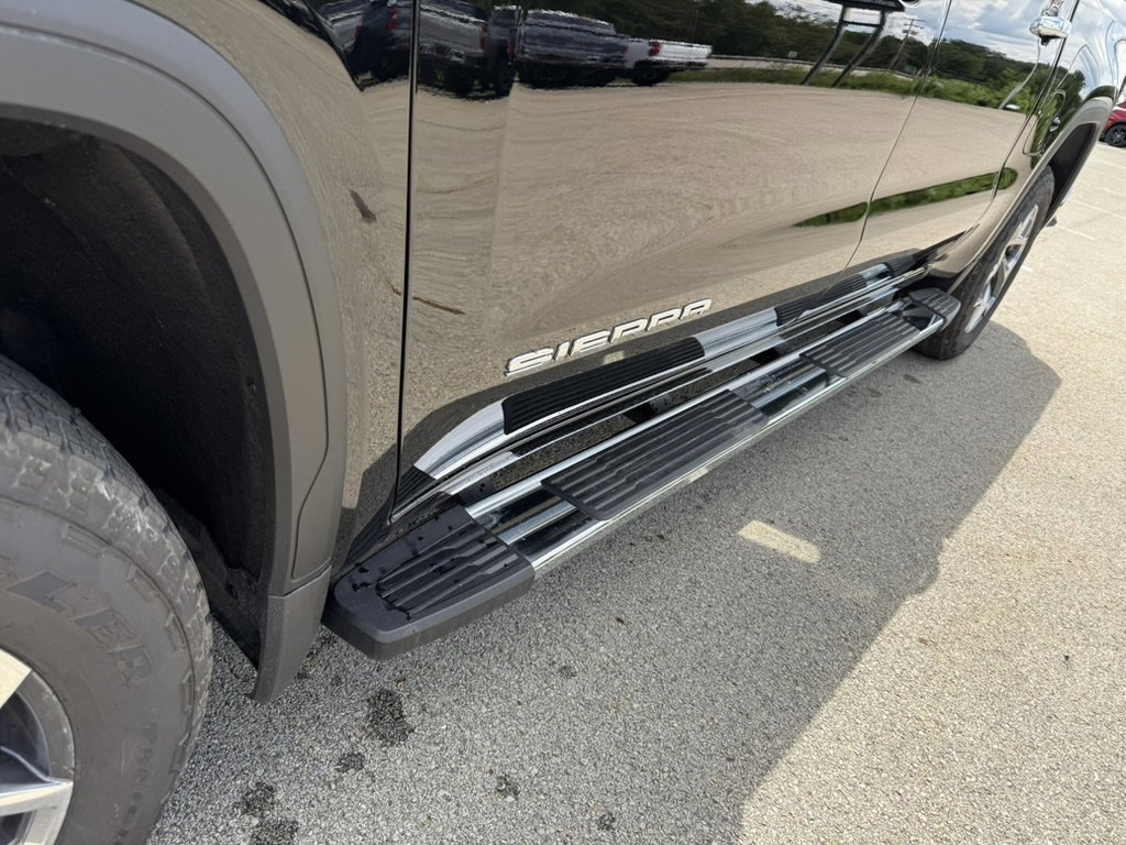New 2026 GMC Sierra 1500 SLT w/ SLT Premium Plus Package image 10