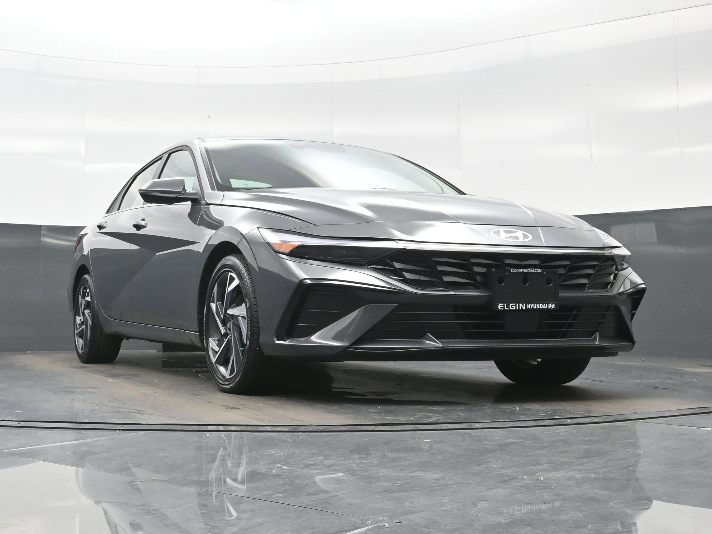 Used 2025 Hyundai Elantra Limited FWD image 33