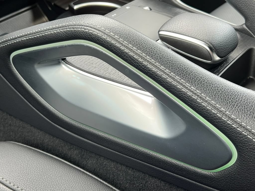 Used 2022 Mercedes-Benz GLE 350 4MATIC w/ Premium Package image 34