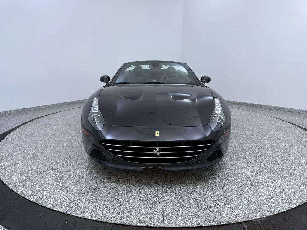 Used 2017 Ferrari California T image 28