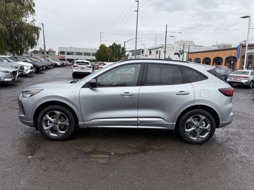Used 2023 Ford Escape ST-Line image 10