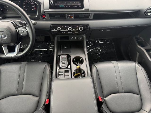 Used 2025 Honda Pilot EX-L image 5