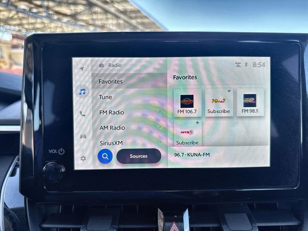 Used 2025 Toyota Corolla LE FWD image 5