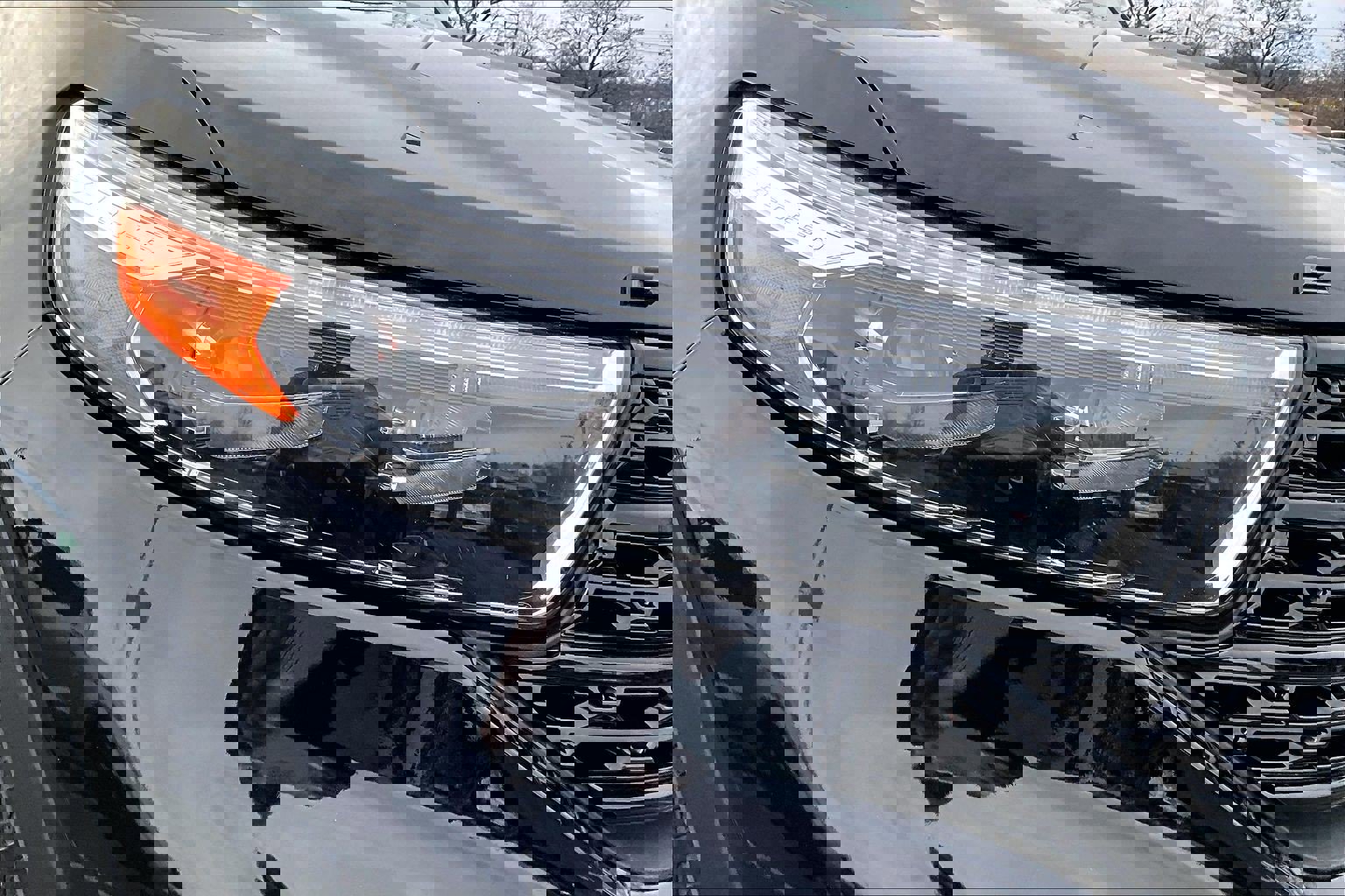 Used 2022 Ford Explorer XLT w/ Equipment Group 202A image 27