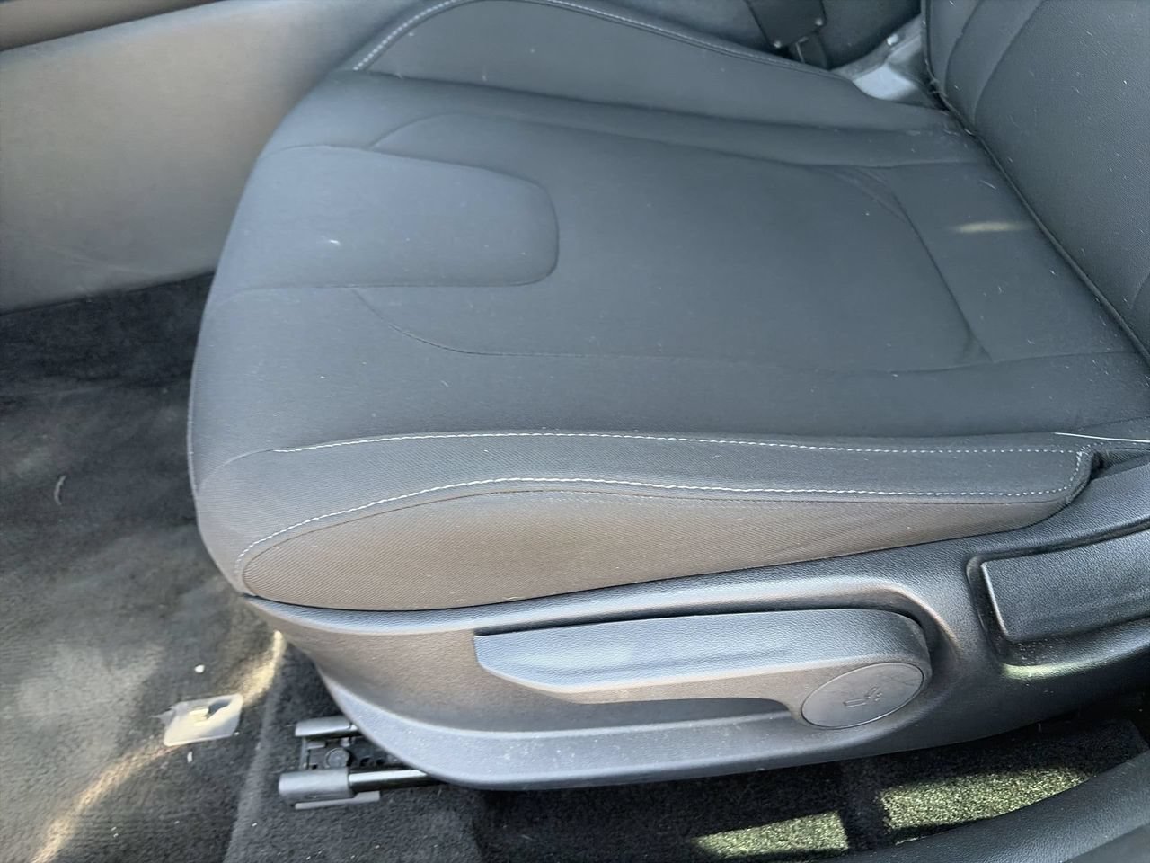 Certified 2023 Hyundai Elantra SEL w/ Convenience Package FWD image 19