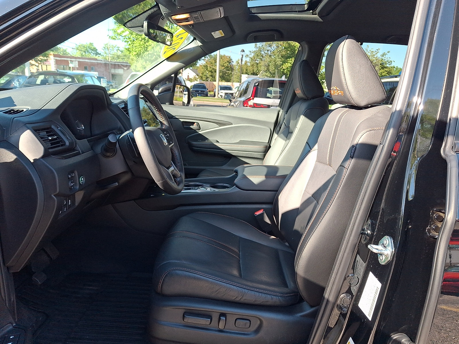 Used 2024 Honda Passport TrailSport image 13