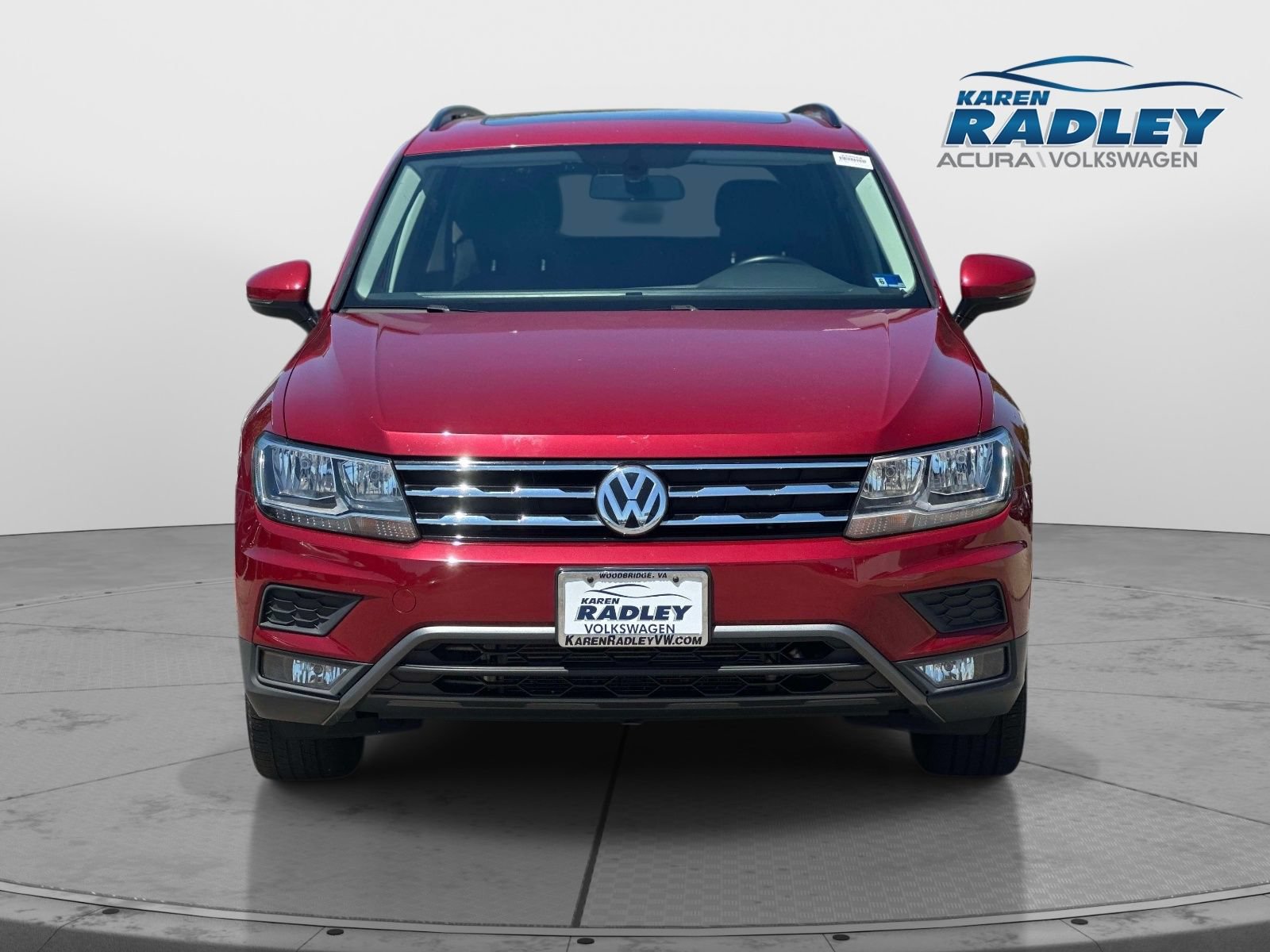 Used 2018 Volkswagen Tiguan SE w/ Panoramic Sunroof Package FWD image 6