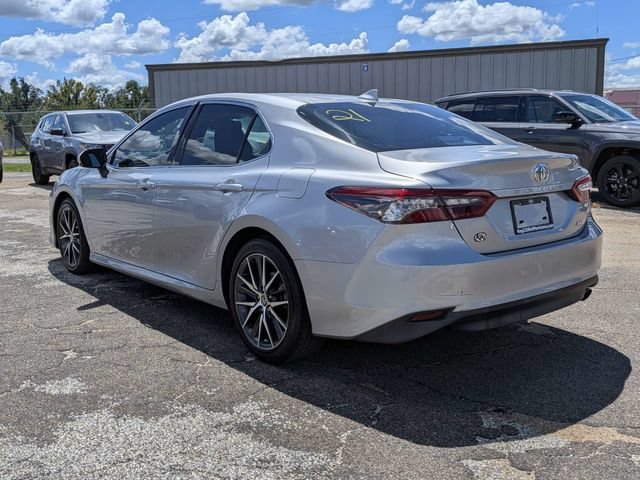 Used 2023 Toyota Camry XLE FWD image 6
