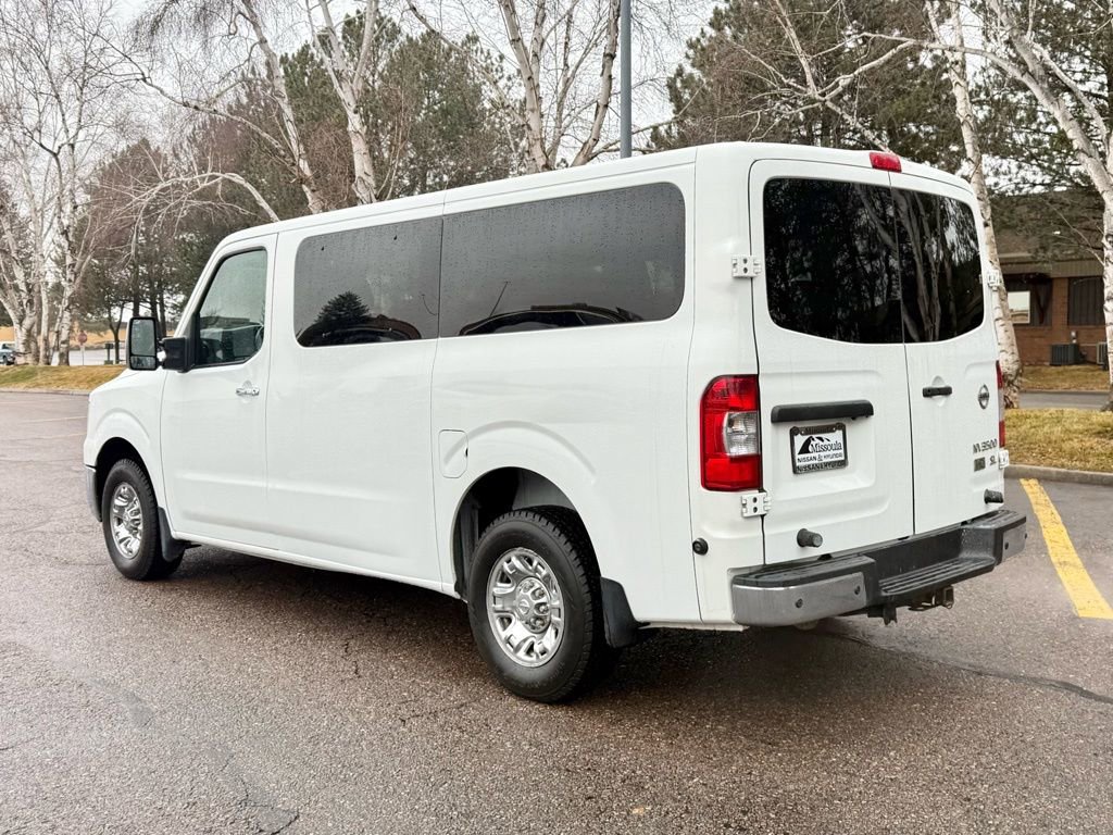 Used 2013 Nissan NV 3500 SL w/ Technology Pkg image 6