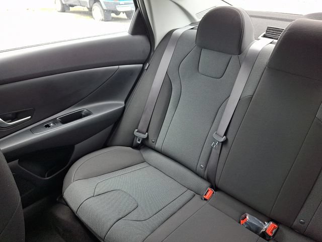 New 2026 Hyundai Elantra SE FWD image 12
