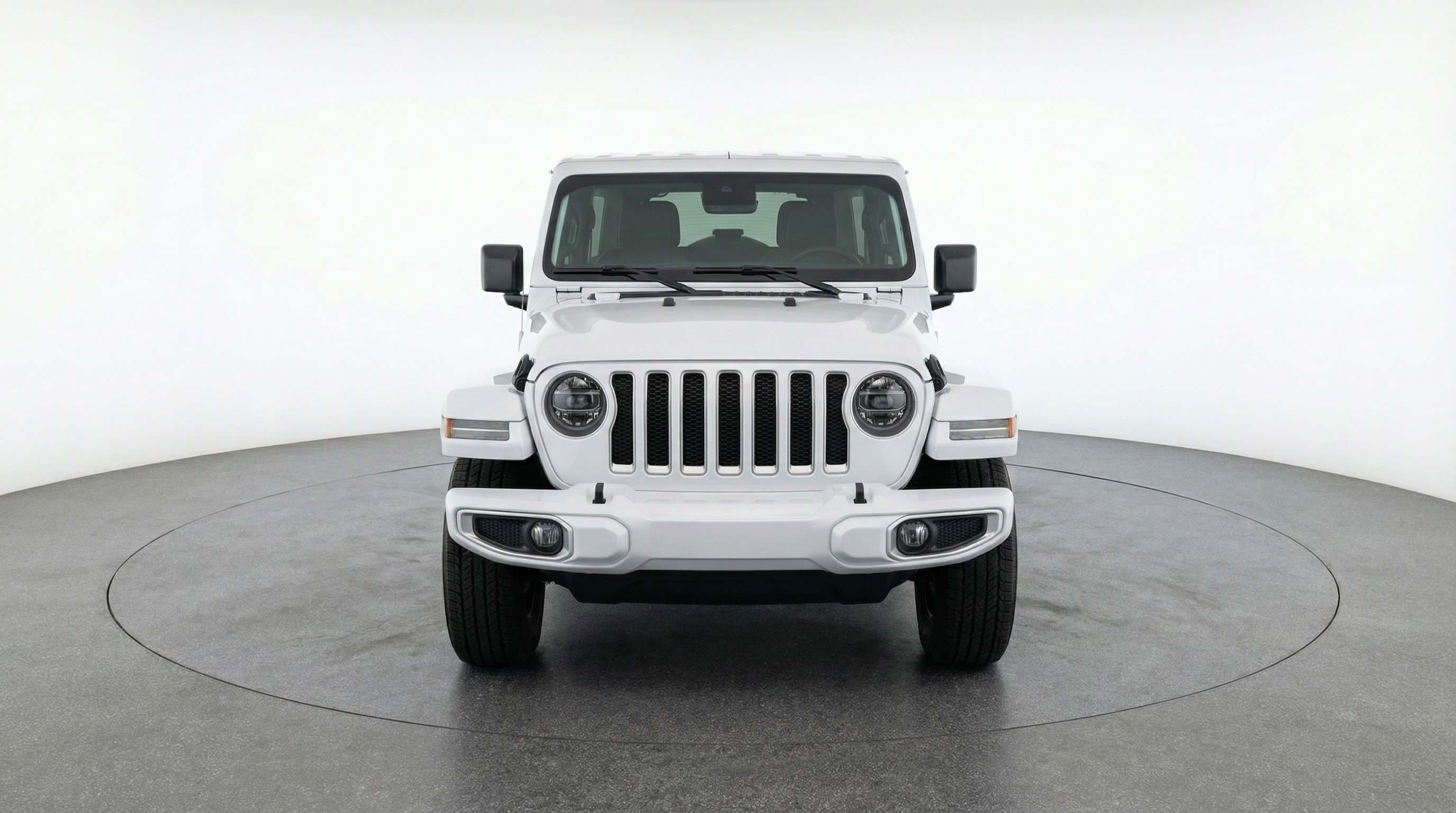 Used 2025 Jeep Wrangler Sahara image 2