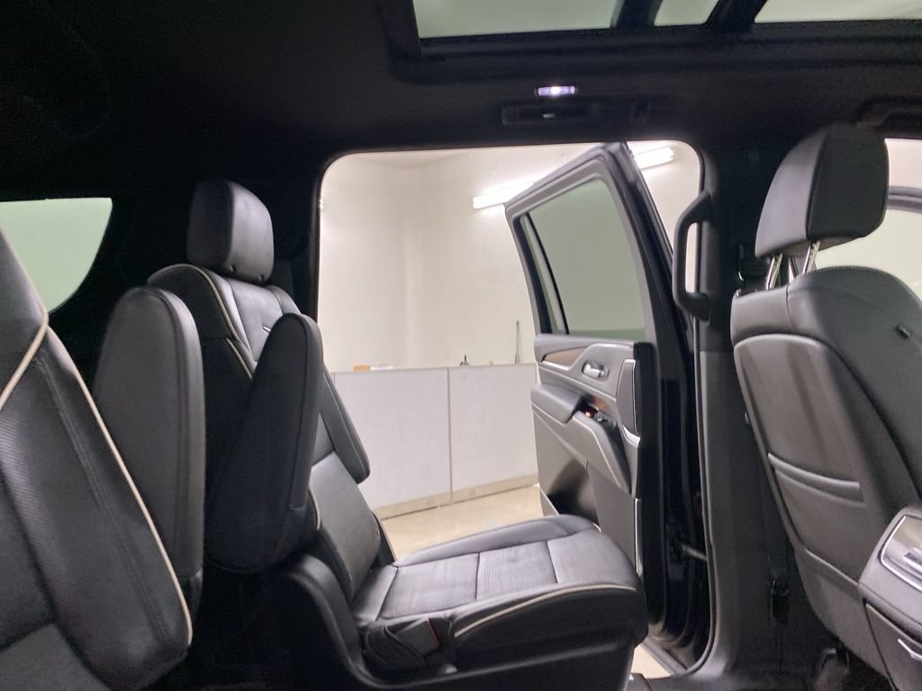 Certified 2023 Cadillac Escalade ESV Premium Luxury AWD/4WD image 26