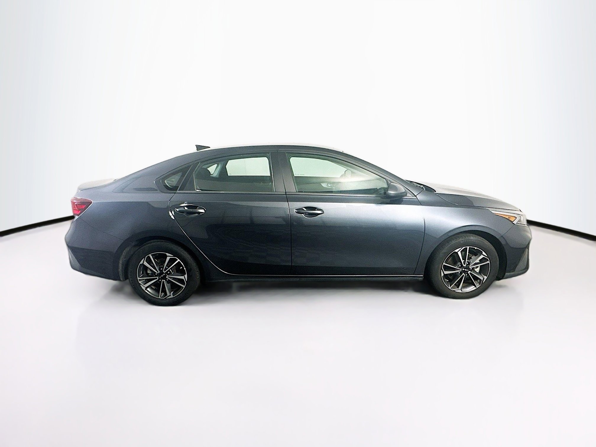 Used 2024 Kia Forte LXS FWD image 10