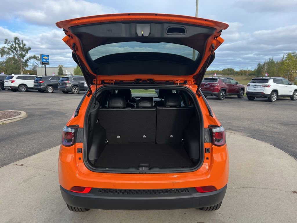 New 2026 Jeep Compass Limited image 6