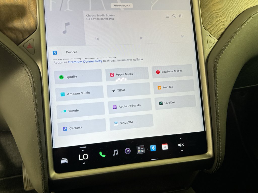 Used 2020 Tesla Model X Long Range AWD/4WD image 15